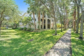 Building Photo - 3023 Alcazar Pl