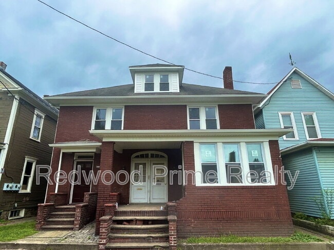 Building Photo - 631 Coleman Ave