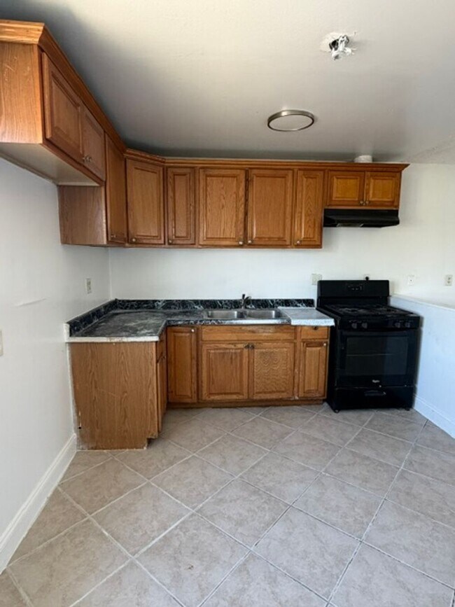 Foto del edificio - 7782 Mandrell Dr