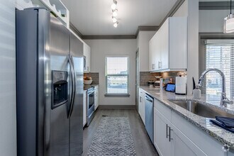 2BR, 2BA - B2 - Cyan Southcreek