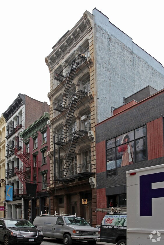 Primary Photo - 81 Greene St
