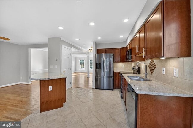 Building Photo - 8110 Meadow Springs Ct