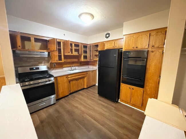 Foto del edificio - 1100 E 80th St