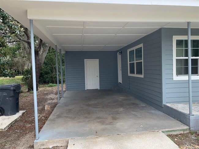 Building Photo - 3042 Azalea Ave