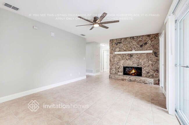 Foto del edificio - 12761 Sun Dance Ln