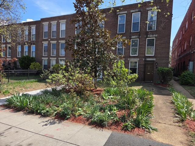 Photo - 1827 East Capitol St SE (Washington, DC)