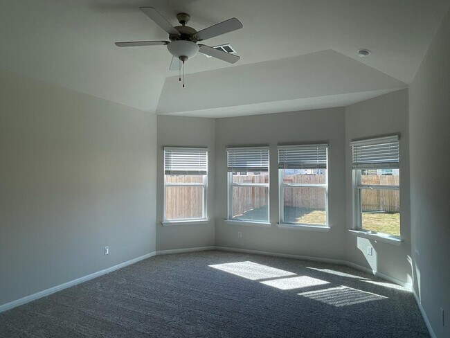 Foto del edificio - 125 Greenspire Ln