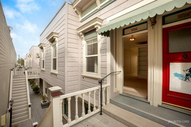 Building Photo - 1724 Filbert St