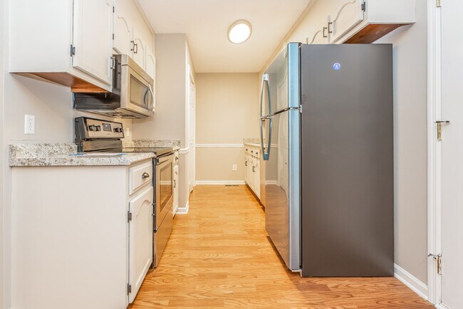 Foto del edificio - 29944 Little Creek Rd
