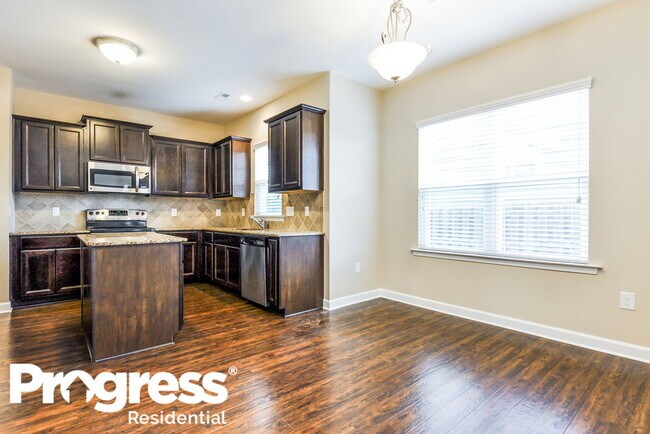 Building Photo - 132 Marsh Creek Dr