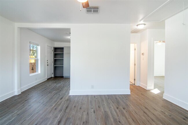 Foto del edificio - 3203 E 16th St