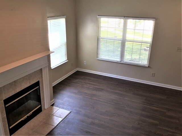 Foto del edificio - 8036 Chesterhill Way