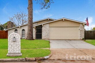 Building Photo - 5655 Hardwood Forest Dr