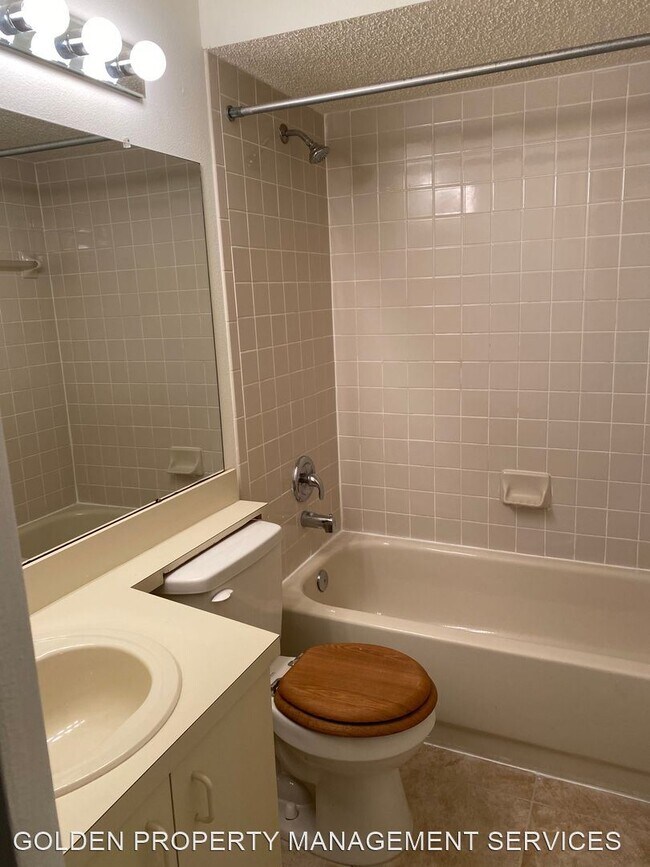 Building Photo - 1 br, 1 bath House - 2118 Arbour Walk Cr. ...