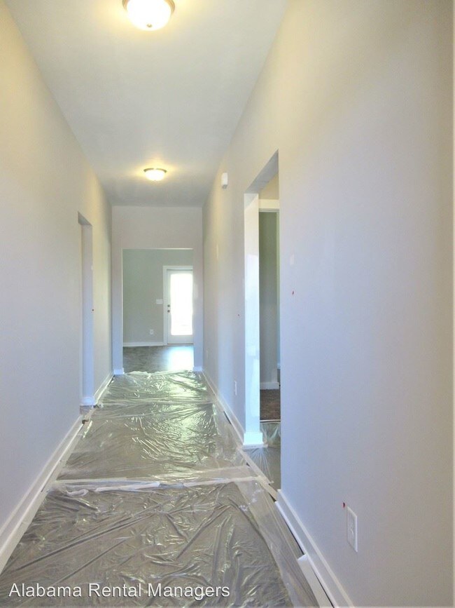 Building Photo - 4 br, 2 bath House - 7076 Shadesbrook Circle