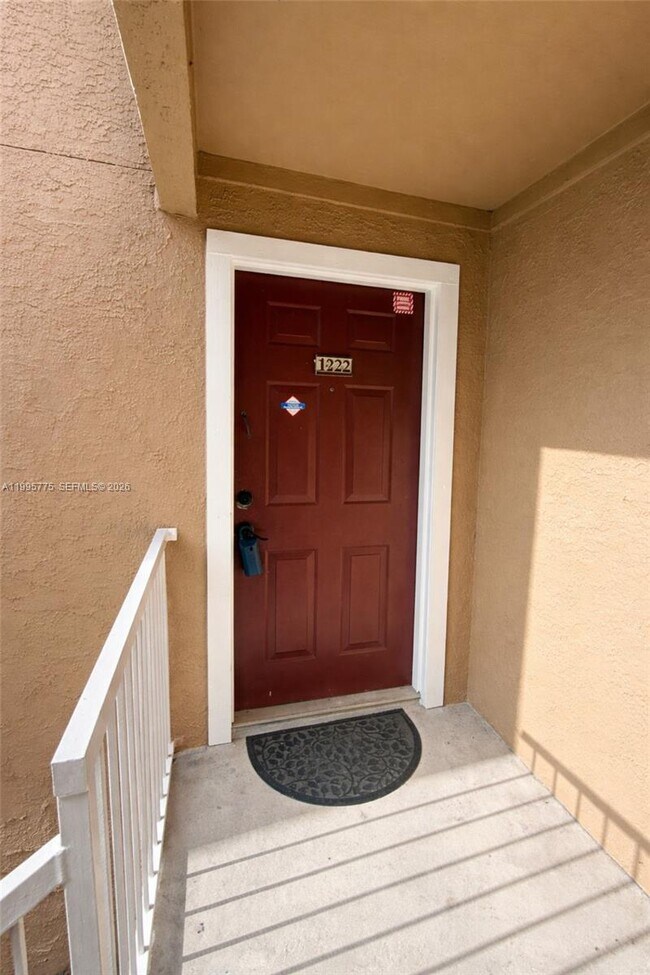 Building Photo - 10581 SW 155th Ct