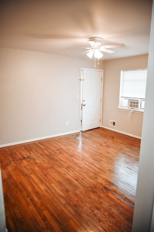 Foto del edificio - 4700 Walnut Grove Ave