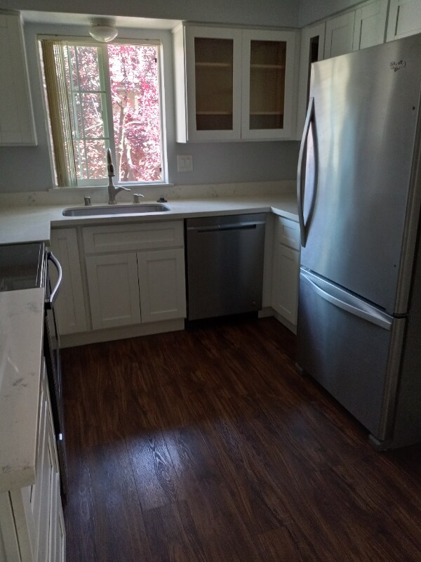 Foto principal - 5483 Carlson Dr