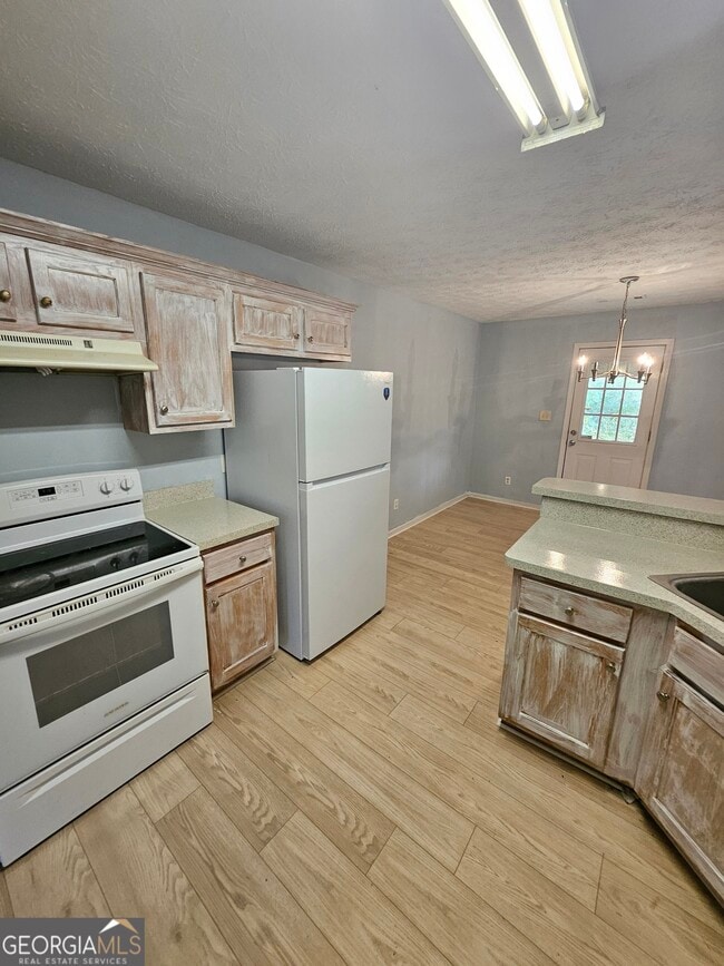 Building Photo - 136 Henry Burch Dr