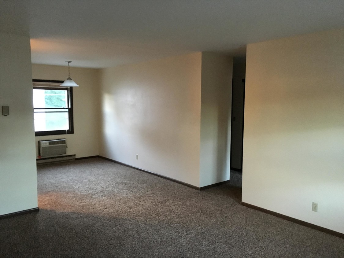 Foto principal - 2820 Birch St