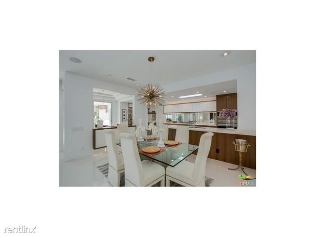 Building Photo - 2477 S Yosemite Dr