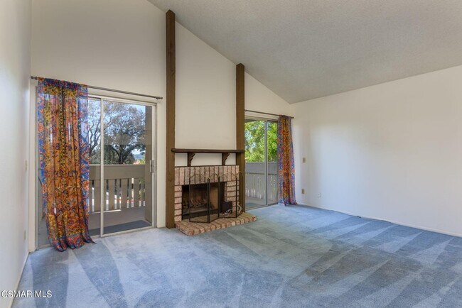 Building Photo - 224 Oak Leaf Dr
