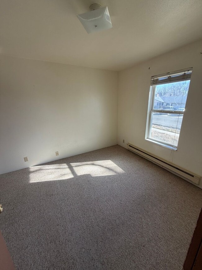 Building Photo - CS-700 N Duplex