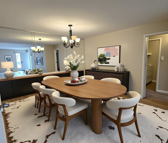 Building Photo - 7400 Bellerive Dr