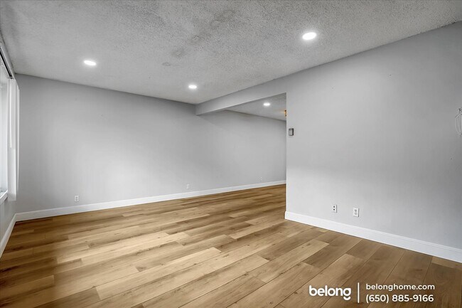 Building Photo - 38540 Royal Ann Cmn
