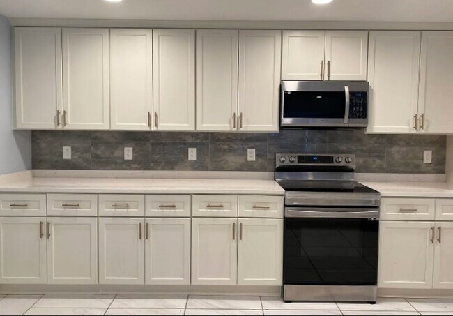 Foto del edificio - 0 Upton Rd