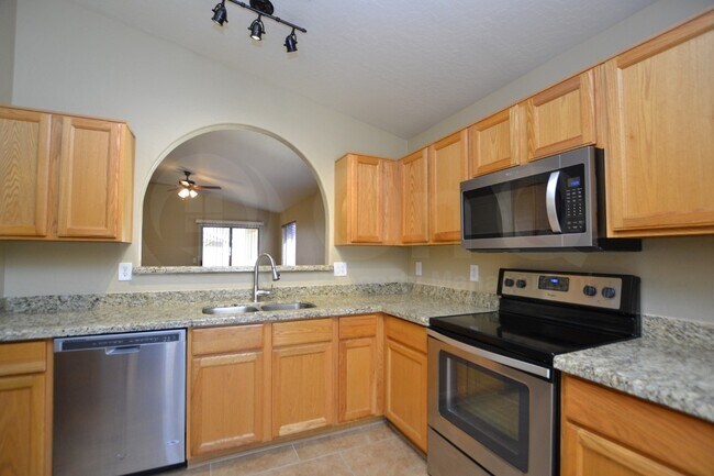 Foto del edificio - 734 W Oxford Ln