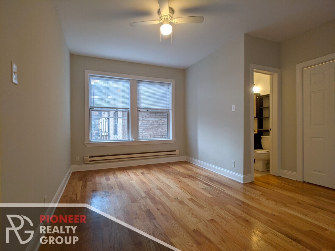 Foto principal - 515 W Melrose St
