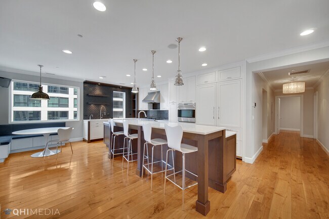 Foto del edificio - 184 N Harbor Dr