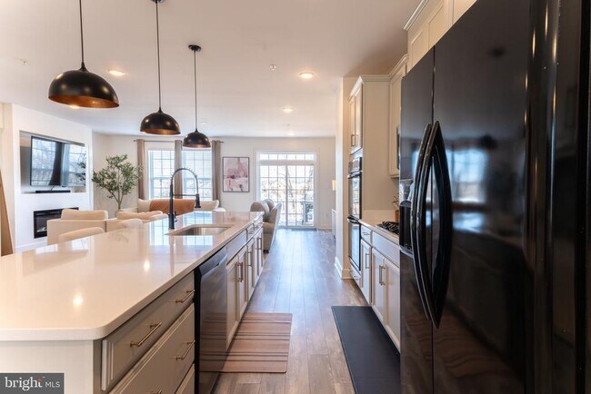 Foto del edificio - 9722 Glassy Creek Way