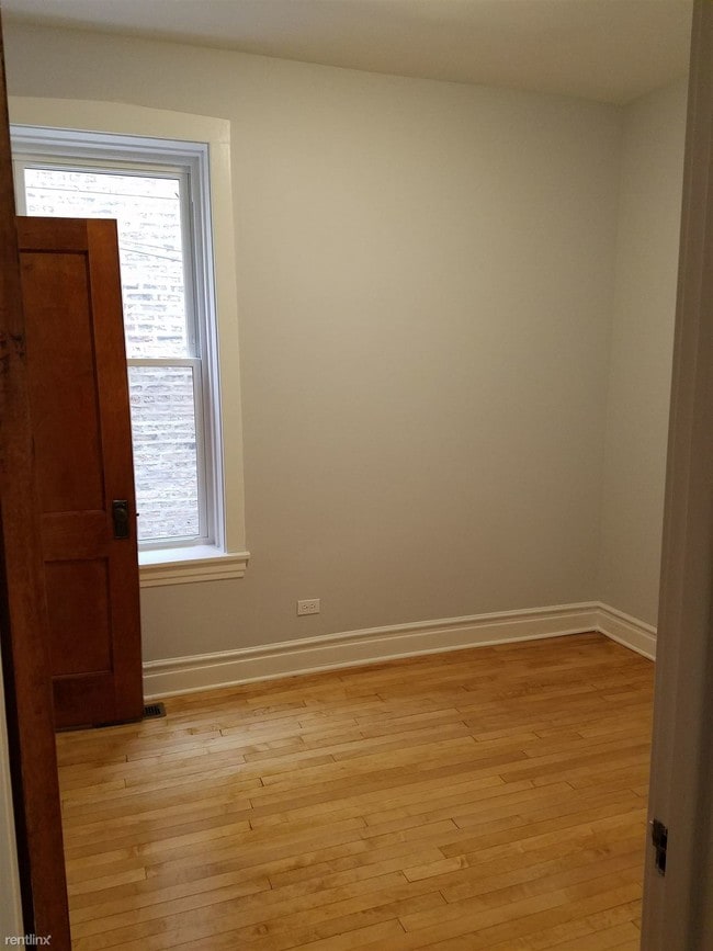 Foto del edificio - 2315 N Springfield Ave