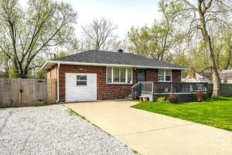 Building Photo - 3909 Aloda St