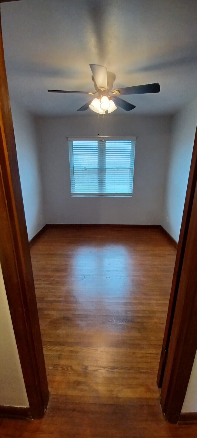 2112 Oakview Dr, Jefferson City, MO 65109 House Rental in Jefferson