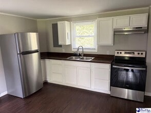 Building Photo - 125 Palmetto Rd