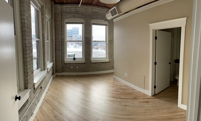 Building Photo - 600 Monroe Ave NW