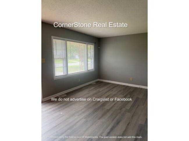 Building Photo - 6647 Julliard Dr