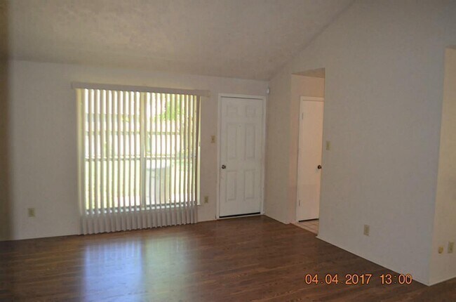 Building Photo - 439 Buoy Rd