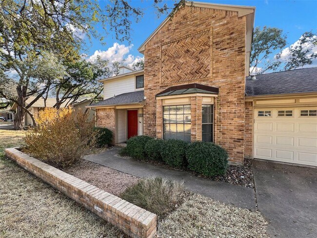 Foto del edificio - 6005 Danwood Dr