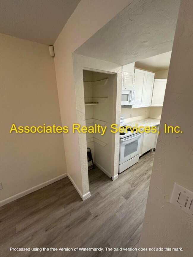 Building Photo - Joseph-Alamar Gardens-923