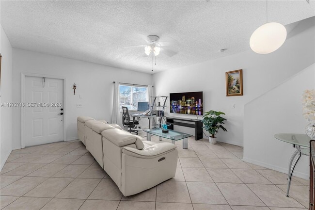 Foto del edificio - 2245 SE 25th Ave