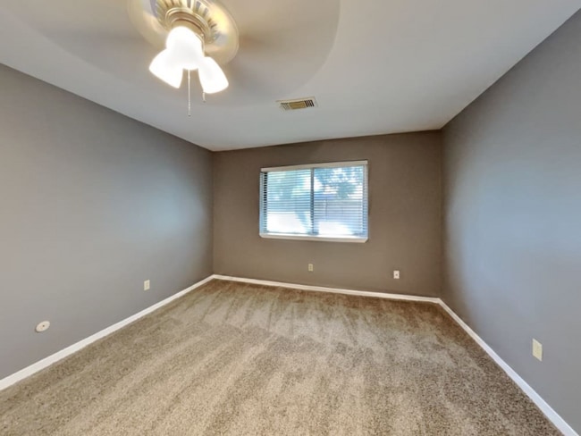Building Photo - 6903 Stoney River Dr