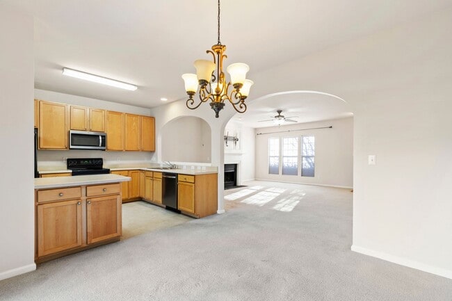 Foto del edificio - Prime Morrisville Location – Updated 3BR T...