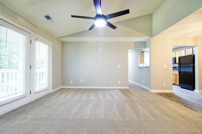 Building Photo - Orchard Trace Gastonia