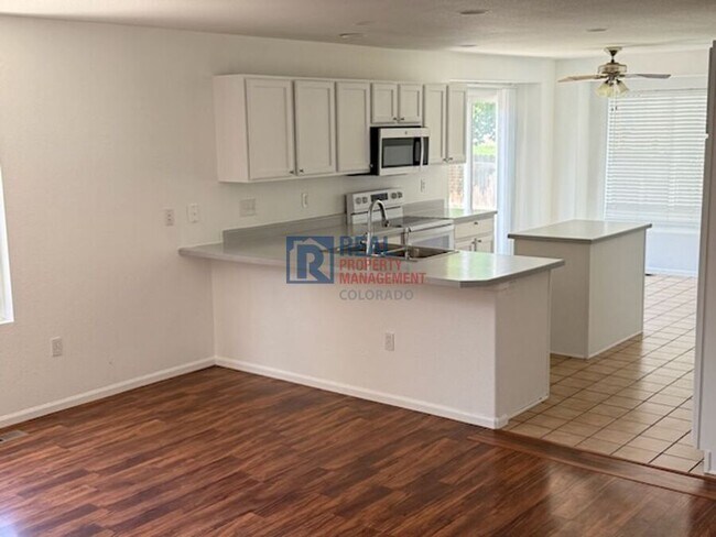 Building Photo - 20401 E Chenango Pl