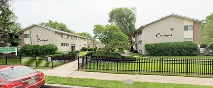Building Photo - Courtyard Apartments