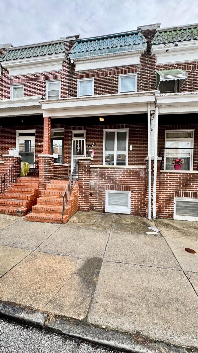 Building Photo - 2705 E Biddle St